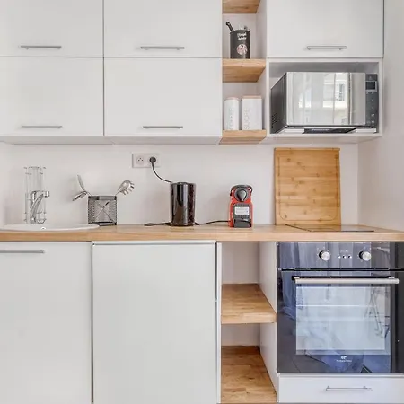 Apartment Nice And Bright Studio At 200 M From The Croisette *